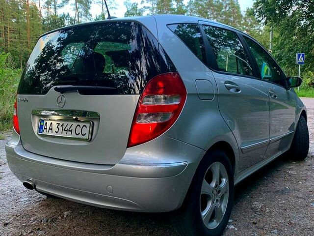 Серый Мерседес А класс, объемом двигателя 1.5 л и пробегом 272 тыс. км за 4300 $, фото 1 на Automoto.ua