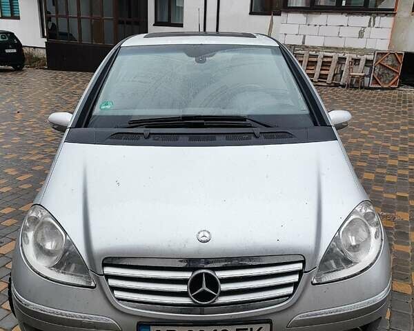 Сірий Мерседес А клас, об'ємом двигуна 1.99 л та пробігом 240 тис. км за 5000 $, фото 1 на Automoto.ua