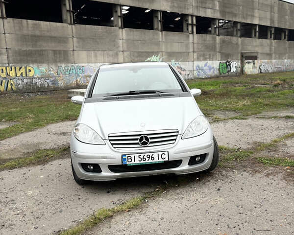 Сірий Мерседес А клас, об'ємом двигуна 2 л та пробігом 245 тис. км за 5900 $, фото 1 на Automoto.ua