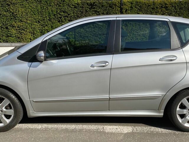 Серый Мерседес А класс, объемом двигателя 1.99 л и пробегом 288 тыс. км за 3600 $, фото 9 на Automoto.ua