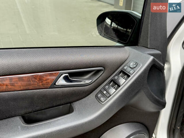 Сірий Мерседес А клас, об'ємом двигуна 1.5 л та пробігом 200 тис. км за 5300 $, фото 22 на Automoto.ua