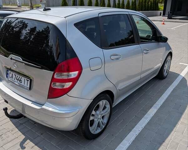 Серый Мерседес А класс, объемом двигателя 1.99 л и пробегом 300 тыс. км за 5000 $, фото 7 на Automoto.ua