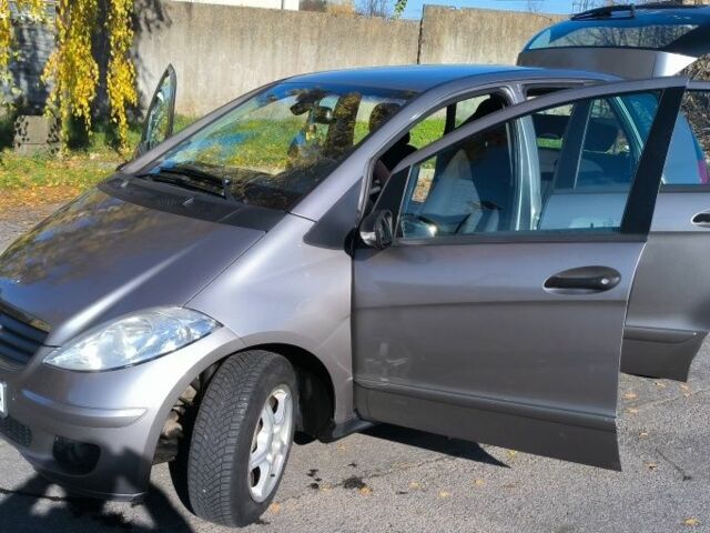 Серый Мерседес А класс, объемом двигателя 1.5 л и пробегом 271 тыс. км за 5500 $, фото 4 на Automoto.ua