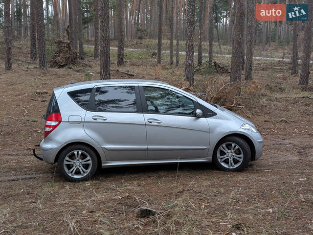 Серый Мерседес А класс, объемом двигателя 1.99 л и пробегом 302 тыс. км за 5500 $, фото 9 на Automoto.ua