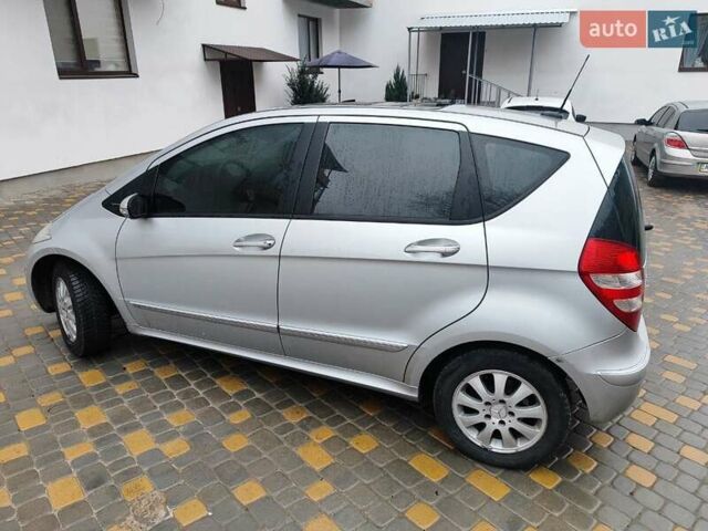 Сірий Мерседес А клас, об'ємом двигуна 1.99 л та пробігом 240 тис. км за 5000 $, фото 9 на Automoto.ua