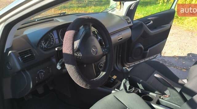 Сірий Мерседес А клас, об'ємом двигуна 1.5 л та пробігом 271 тис. км за 5500 $, фото 17 на Automoto.ua