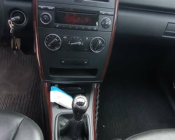Сірий Мерседес А клас, об'ємом двигуна 2 л та пробігом 310 тис. км за 5000 $, фото 15 на Automoto.ua