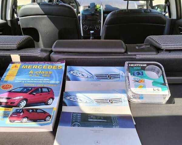 Серый Мерседес А класс, объемом двигателя 1.99 л и пробегом 245 тыс. км за 5500 $, фото 23 на Automoto.ua