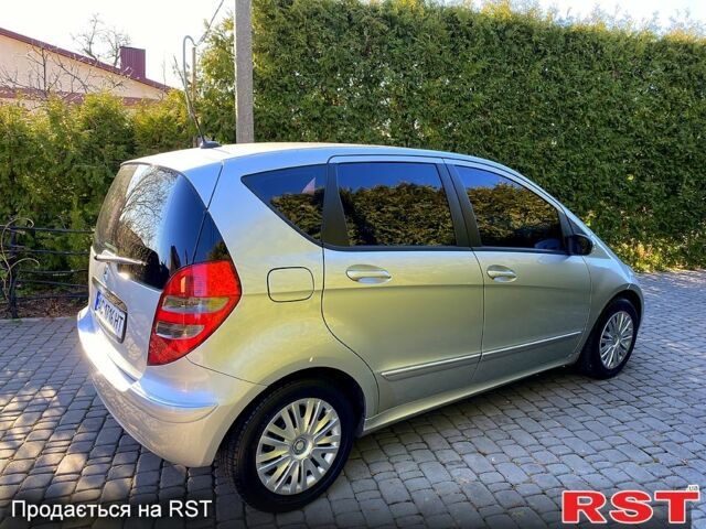 Серый Мерседес А класс, объемом двигателя 1.5 л и пробегом 231 тыс. км за 4300 $, фото 3 на Automoto.ua