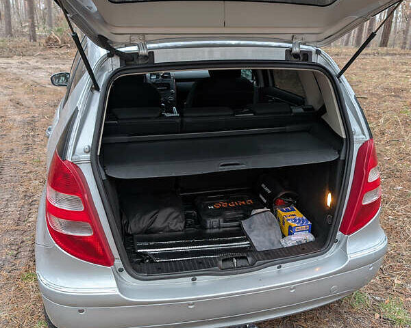 Серый Мерседес А класс, объемом двигателя 1.99 л и пробегом 302 тыс. км за 4800 $, фото 10 на Automoto.ua