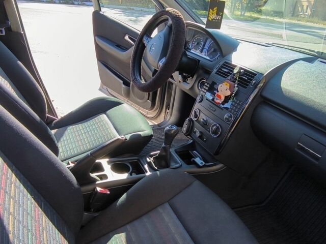 Серый Мерседес А класс, объемом двигателя 1.5 л и пробегом 271 тыс. км за 5500 $, фото 6 на Automoto.ua