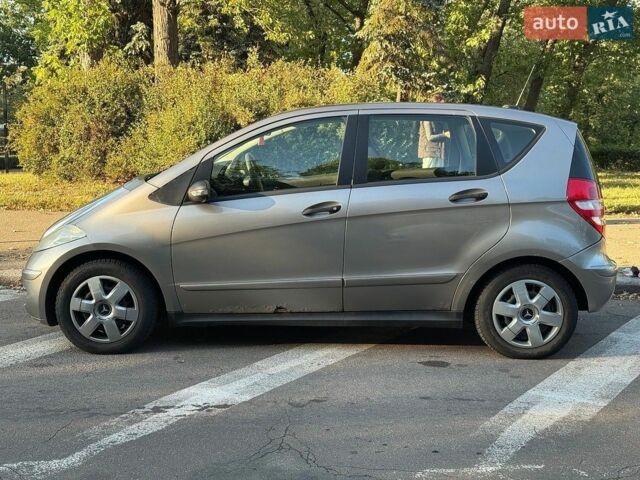 Серый Мерседес А класс, объемом двигателя 1.5 л и пробегом 256 тыс. км за 3700 $, фото 4 на Automoto.ua