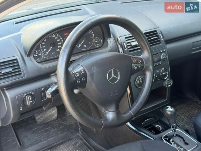 Сірий Мерседес А клас, об'ємом двигуна 1.5 л та пробігом 175 тис. км за 4600 $, фото 15 на Automoto.ua