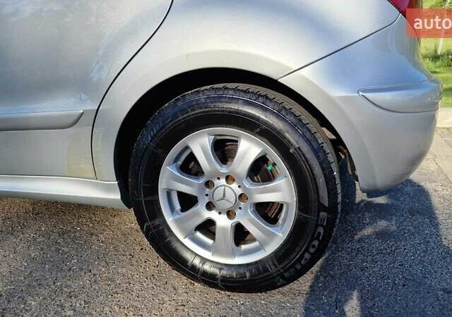 Сірий Мерседес А клас, об'ємом двигуна 1.99 л та пробігом 230 тис. км за 4894 $, фото 1 на Automoto.ua