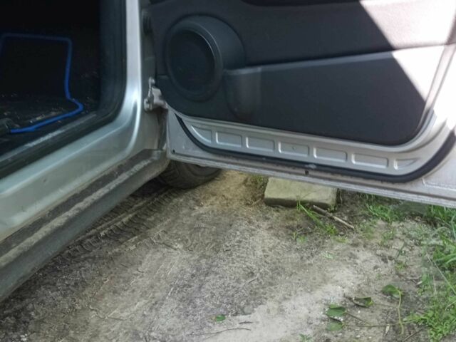 Серый Мерседес А класс, объемом двигателя 2 л и пробегом 198 тыс. км за 6078 $, фото 9 на Automoto.ua