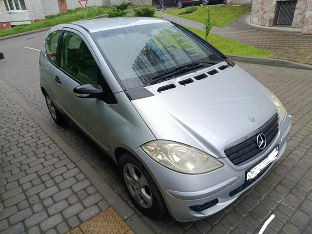 Серый Мерседес А класс, объемом двигателя 2 л и пробегом 461 тыс. км за 1600 $, фото 1 на Automoto.ua