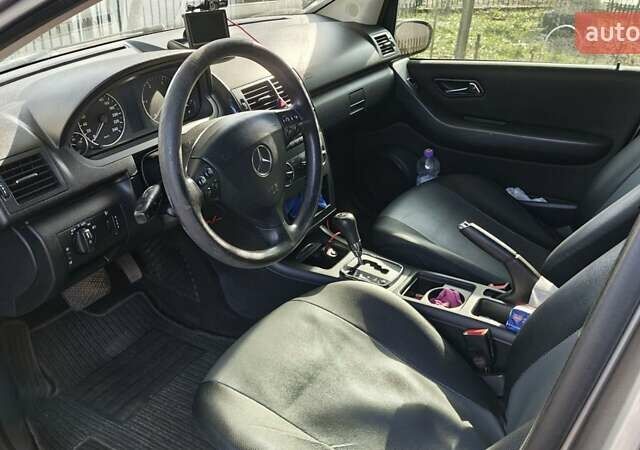 Серый Мерседес А класс, объемом двигателя 2 л и пробегом 192 тыс. км за 5299 $, фото 9 на Automoto.ua