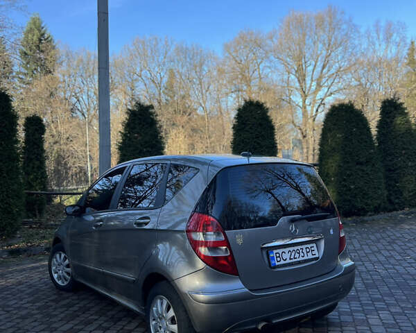 Серый Мерседес А класс, объемом двигателя 1.7 л и пробегом 240 тыс. км за 5300 $, фото 5 на Automoto.ua