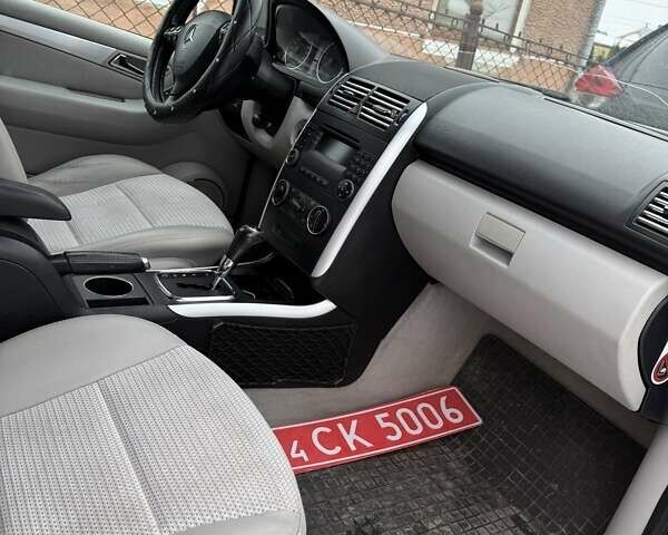 Серый Мерседес А класс, объемом двигателя 1.99 л и пробегом 241 тыс. км за 5700 $, фото 15 на Automoto.ua