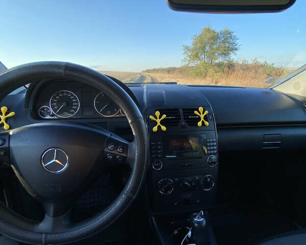 Сірий Мерседес А клас, об'ємом двигуна 1.99 л та пробігом 285 тис. км за 5500 $, фото 8 на Automoto.ua
