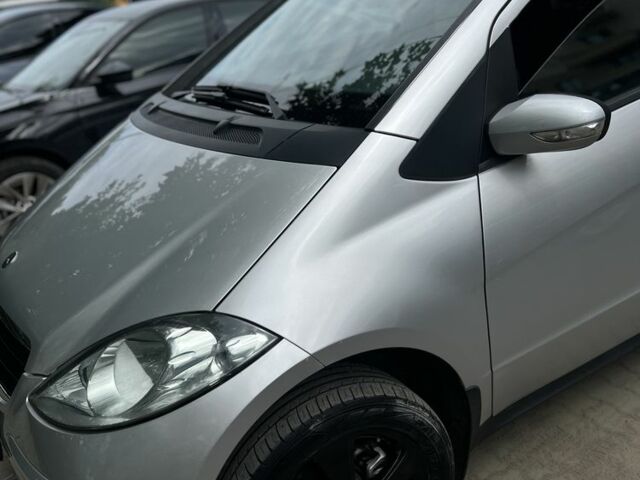 Серый Мерседес А класс, объемом двигателя 1.5 л и пробегом 220 тыс. км за 3500 $, фото 1 на Automoto.ua