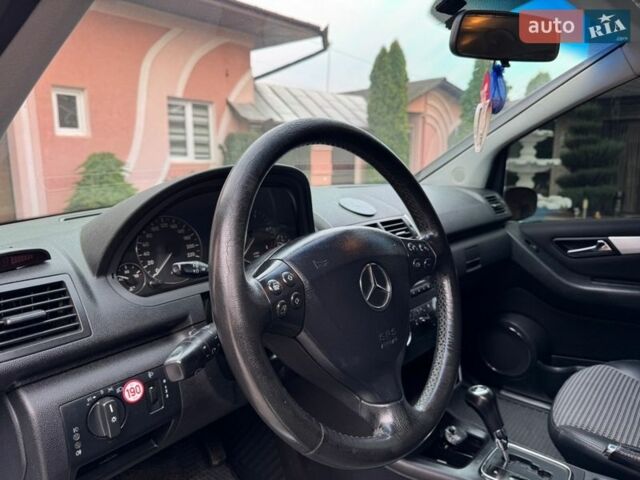 Серый Мерседес А класс, объемом двигателя 2 л и пробегом 229 тыс. км за 5800 $, фото 24 на Automoto.ua