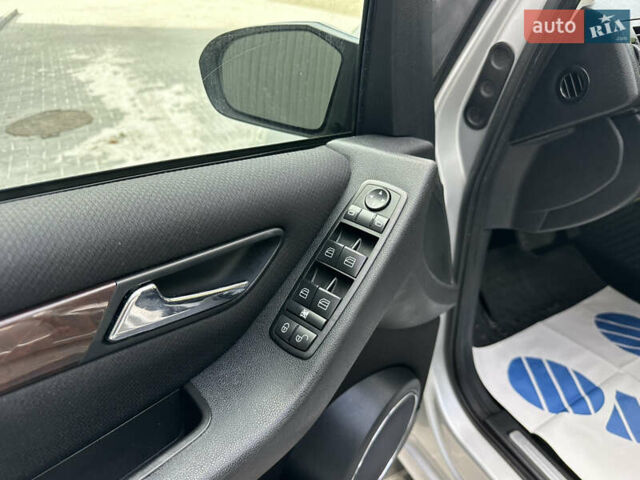 Сірий Мерседес А клас, об'ємом двигуна 1.7 л та пробігом 207 тис. км за 5650 $, фото 84 на Automoto.ua