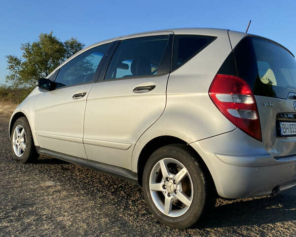 Сірий Мерседес А клас, об'ємом двигуна 1.99 л та пробігом 292 тис. км за 5000 $, фото 6 на Automoto.ua