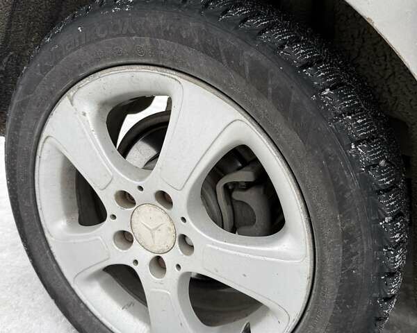 Серый Мерседес А класс, объемом двигателя 1.99 л и пробегом 241 тыс. км за 5700 $, фото 16 на Automoto.ua