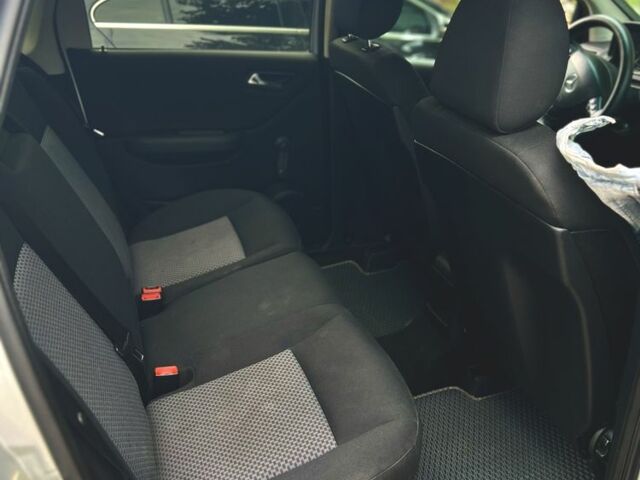 Серый Мерседес А класс, объемом двигателя 1.5 л и пробегом 220 тыс. км за 3500 $, фото 4 на Automoto.ua