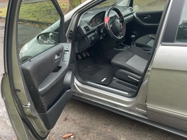 Сірий Мерседес А клас, об'ємом двигуна 2 л та пробігом 200 тис. км за 3513 $, фото 14 на Automoto.ua