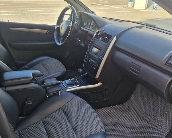 Серый Мерседес А класс, объемом двигателя 1.5 л и пробегом 194 тыс. км за 5800 $, фото 9 на Automoto.ua