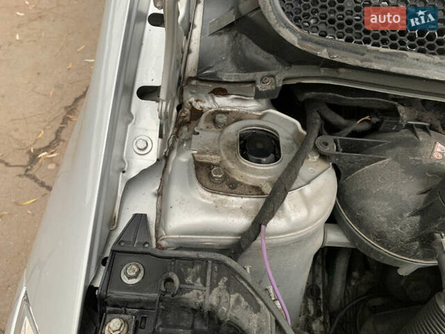 Сірий Мерседес А клас, об'ємом двигуна 2 л та пробігом 184 тис. км за 5900 $, фото 49 на Automoto.ua