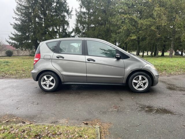 Сірий Мерседес А клас, об'ємом двигуна 2 л та пробігом 200 тис. км за 3513 $, фото 6 на Automoto.ua