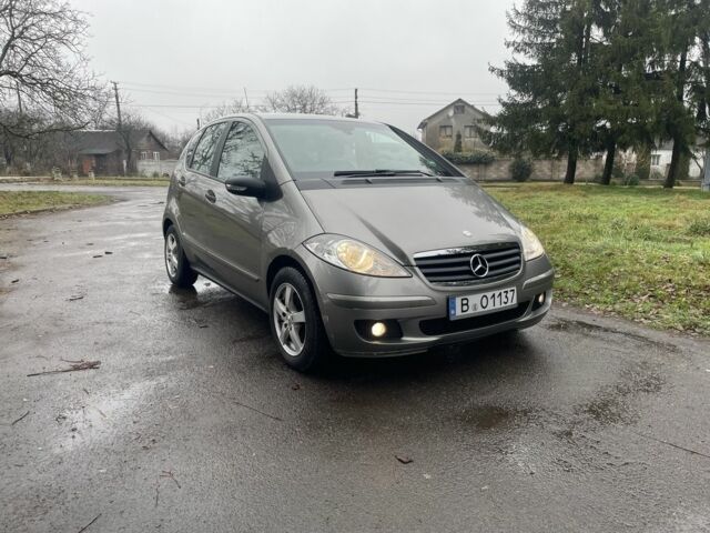 Сірий Мерседес А клас, об'ємом двигуна 2 л та пробігом 200 тис. км за 3513 $, фото 3 на Automoto.ua