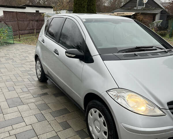Сірий Мерседес А клас, об'ємом двигуна 1.5 л та пробігом 253 тис. км за 5800 $, фото 2 на Automoto.ua
