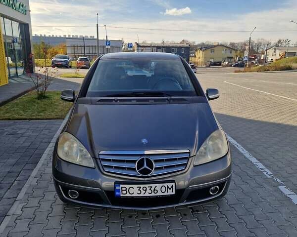 Серый Мерседес А класс, объемом двигателя 1.5 л и пробегом 194 тыс. км за 5800 $, фото 3 на Automoto.ua