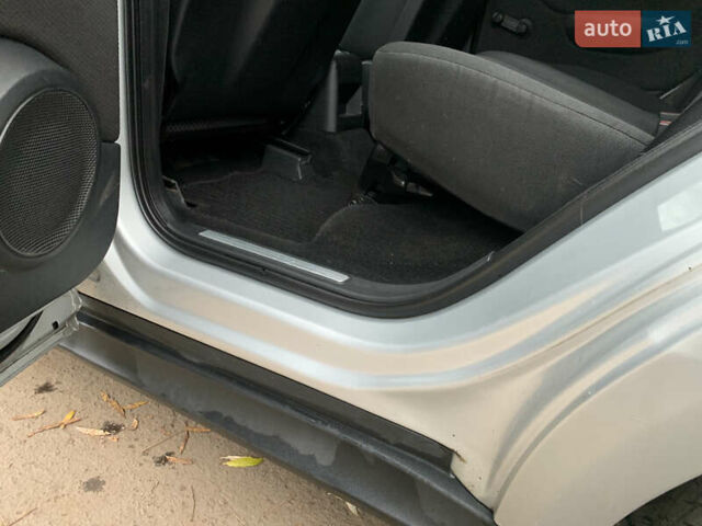 Серый Мерседес А класс, объемом двигателя 2 л и пробегом 184 тыс. км за 6100 $, фото 20 на Automoto.ua