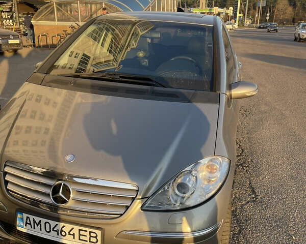 Серый Мерседес А класс, объемом двигателя 1.99 л и пробегом 357 тыс. км за 4700 $, фото 1 на Automoto.ua