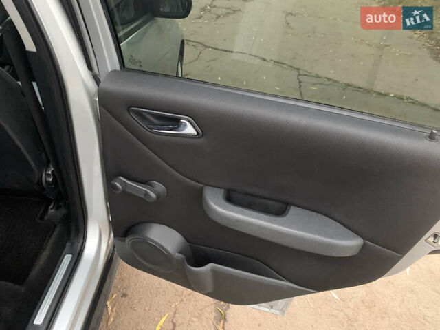 Серый Мерседес А класс, объемом двигателя 2 л и пробегом 184 тыс. км за 6100 $, фото 31 на Automoto.ua