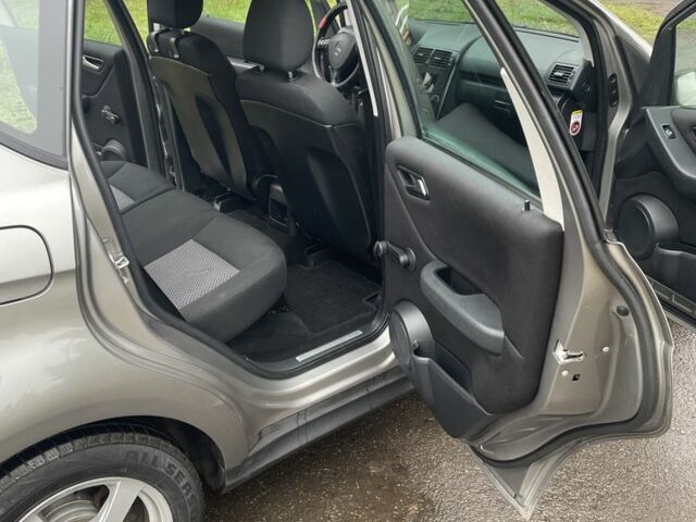 Сірий Мерседес А клас, об'ємом двигуна 2 л та пробігом 200 тис. км за 3513 $, фото 17 на Automoto.ua