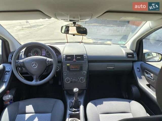 Сірий Мерседес А клас, об'ємом двигуна 1.5 л та пробігом 200 тис. км за 4900 $, фото 11 на Automoto.ua