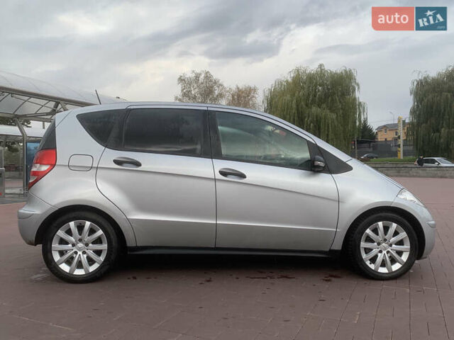 Серый Мерседес А класс, объемом двигателя 2 л и пробегом 186 тыс. км за 6200 $, фото 4 на Automoto.ua