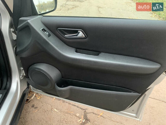 Серый Мерседес А класс, объемом двигателя 2 л и пробегом 184 тыс. км за 6100 $, фото 38 на Automoto.ua