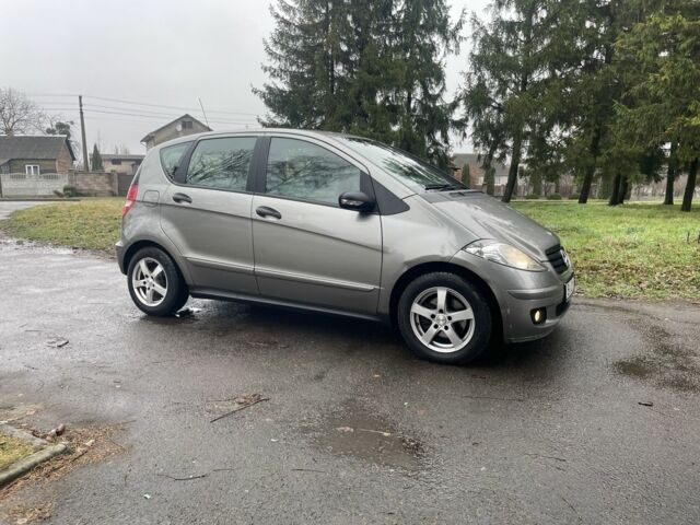 Сірий Мерседес А клас, об'ємом двигуна 2 л та пробігом 200 тис. км за 3513 $, фото 5 на Automoto.ua