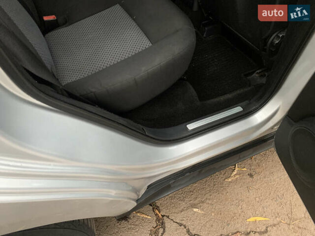 Сірий Мерседес А клас, об'ємом двигуна 2 л та пробігом 184 тис. км за 5900 $, фото 30 на Automoto.ua