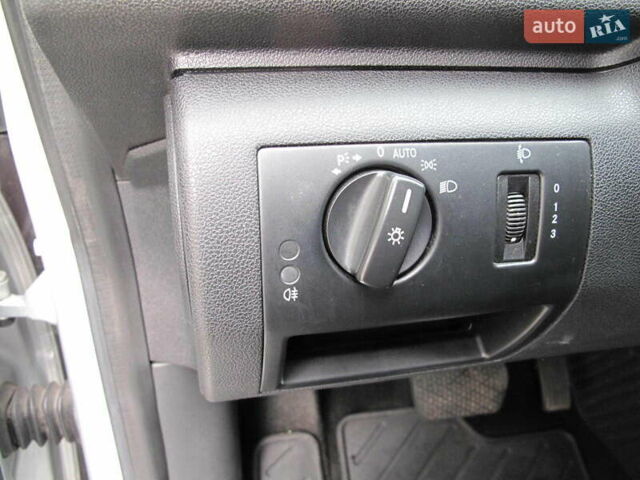 Сірий Мерседес А клас, об'ємом двигуна 1.5 л та пробігом 187 тис. км за 6500 $, фото 65 на Automoto.ua