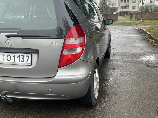 Сірий Мерседес А клас, об'ємом двигуна 2 л та пробігом 200 тис. км за 3513 $, фото 9 на Automoto.ua