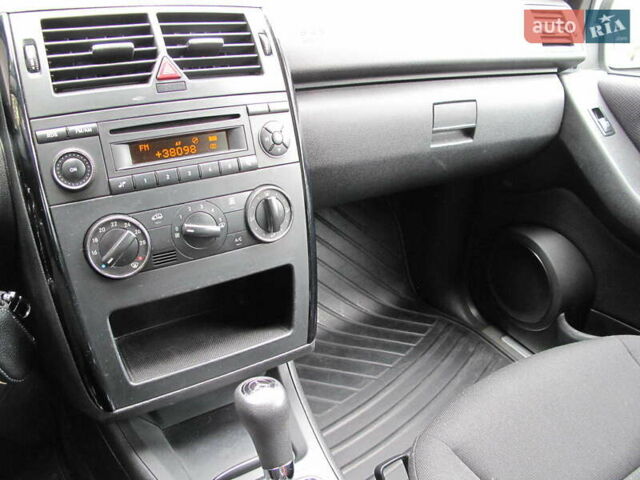 Сірий Мерседес А клас, об'ємом двигуна 1.5 л та пробігом 187 тис. км за 6500 $, фото 72 на Automoto.ua