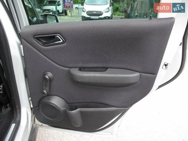 Сірий Мерседес А клас, об'ємом двигуна 1.5 л та пробігом 187 тис. км за 6500 $, фото 55 на Automoto.ua